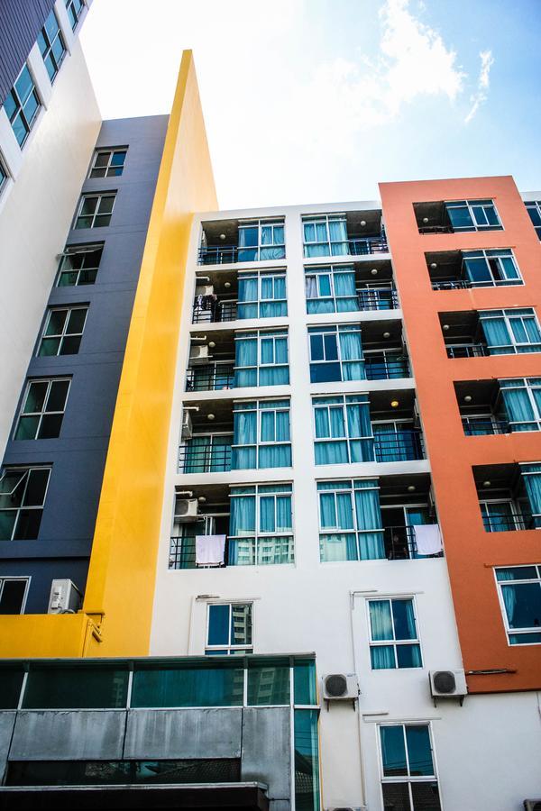בנגקוק Bansabai Sabaidee Service Apartment מראה חיצוני תמונה
