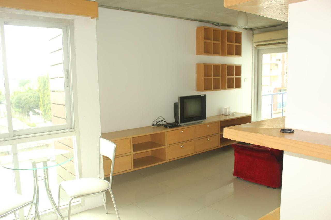 בנגקוק Bansabai Sabaidee Service Apartment מראה חיצוני תמונה