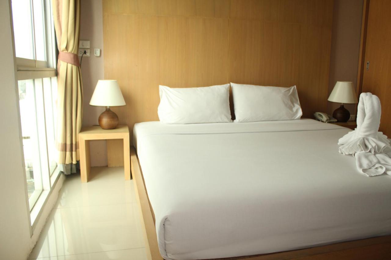 בנגקוק Bansabai Sabaidee Service Apartment מראה חיצוני תמונה